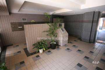 エントランスホール