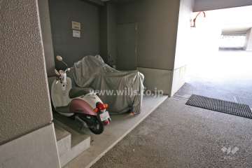 バイク置き場
