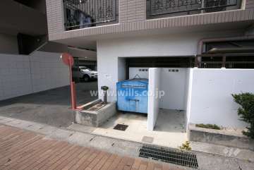 ゴミ置き場