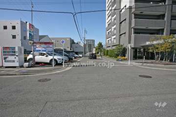 敷地西側前面道路