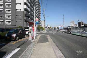 敷地南側前面道路