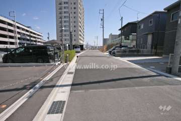 敷地南東側の前面道路