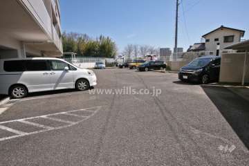 敷地内駐車場(屋外平面式)