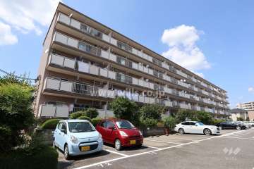 名鉄旭前ハイツB棟の外観（南西側から）