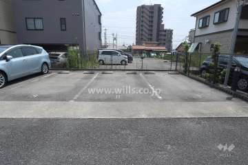敷地内駐車場（屋外平面式）