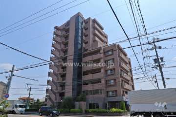 カルティア印場駅の外観（北西側から）