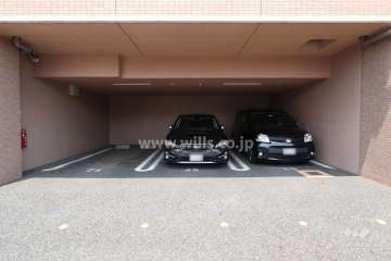 敷地内駐車場（屋内平面式）