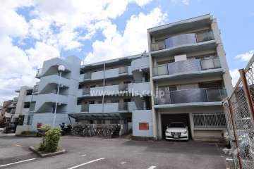 ナビタウン吉岡町マンション1の外観（北西側から）