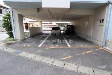 敷地内駐車場（屋内平面式）