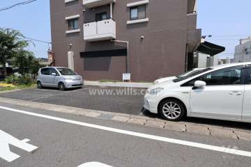 敷地内駐車場（屋外平面式）