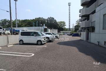 敷地内駐車場（屋外平面式）
