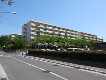 パステル千里全体（南西側から）