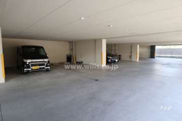 敷地内駐車場（屋内平面式）