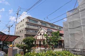 ソフィア三郷コンフォートスクエアの外観（南西側から）