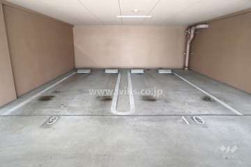 敷地内駐車場（屋内平面式）