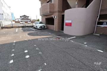 敷地内駐車場（屋外平面式）