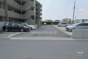 駐車場出入り口