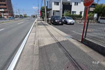 駐車場出入り口