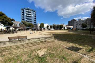 敷地北側に『南金田公園』があります。