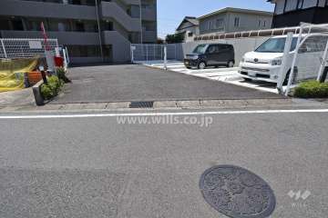 駐車場出入り口
