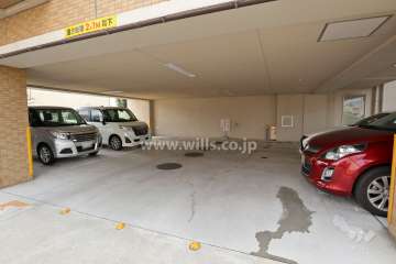 敷地内駐車場（屋内平面式）