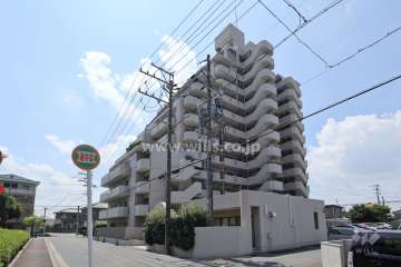 ラビデンス三郷西館の外観（北東側から）