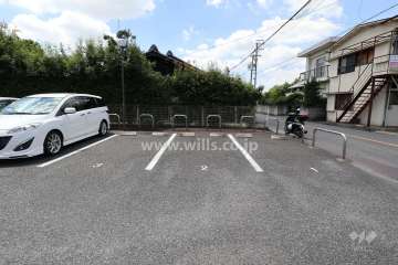 敷地内駐車場（屋外平面式）