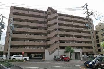 バンベール三郷の外観（北側から）