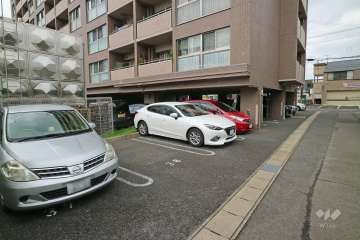 敷地内駐車場（屋外平面式）