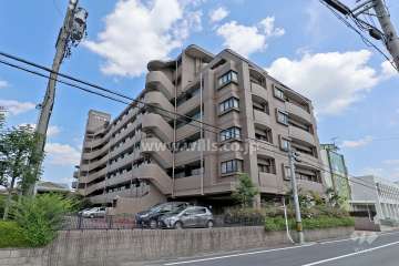 ライオンズガーデン本地ヶ原の外観（北西側から）