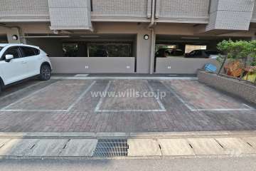 敷地内駐車場（屋外平面式）