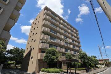 パークシティ三郷弐番館の外観（南東側から）