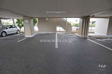 敷地内駐車場（屋内平面式）