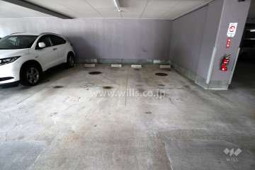 敷地内駐車場（屋内平面式）
