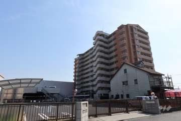 ファミールいろは公園の外観（北西側から）