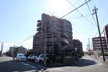 サーラグリーン惟信町の外観（北西側から）