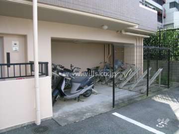 バイク置場、駐輪場