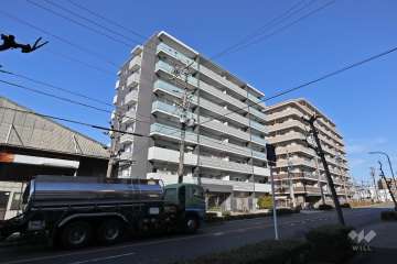 ヴェルディーク荒子川公園の外観（南側から）