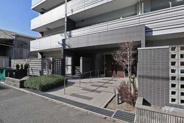 エントランスアプローチ