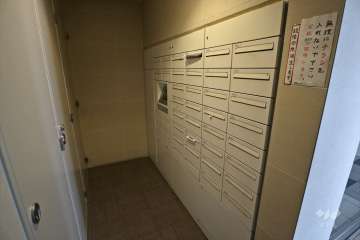 宅配ボックスと共用ポスト