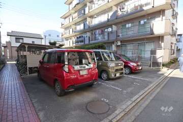 敷地内駐車場（屋外平面式）