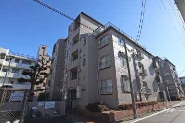 宝マリーンハイツD棟の外観（北西側から）