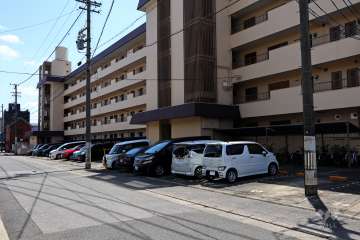 敷地内駐車場（屋外平面式）