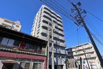 メゾン・ド・アヴァルの外観（南側から）