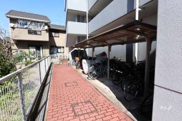 駐輪場、バイク置場