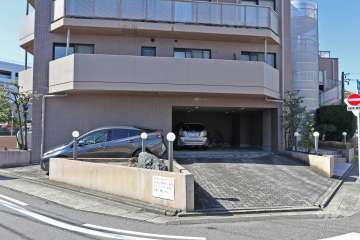 敷地内駐車場（屋外平面式、屋内平面式）