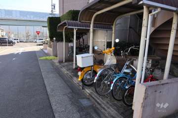 駐輪場