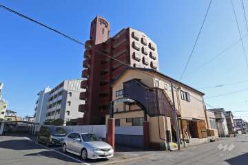 アベニュー小碓西の外観（北西側から）