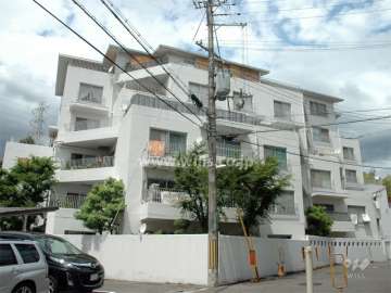 千里山さつきヴィラの外観（南側から）