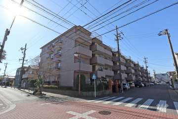 宝小碓ハイツの外観（北東側から）